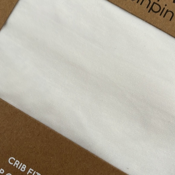 Bamboo Fitted crib sheet - Picture 3 of 3